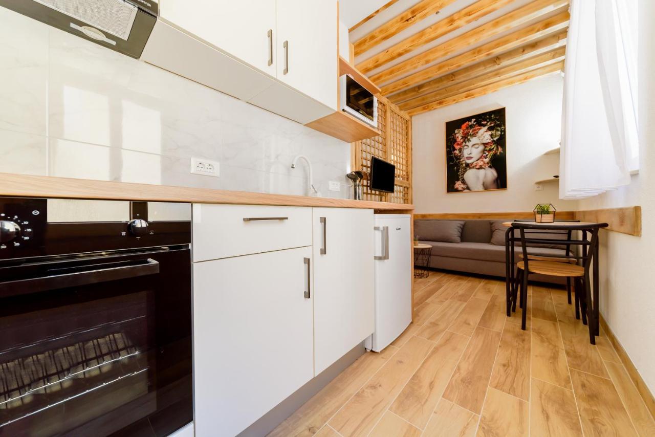 Apartment Cvita Baska Voda Exterior photo